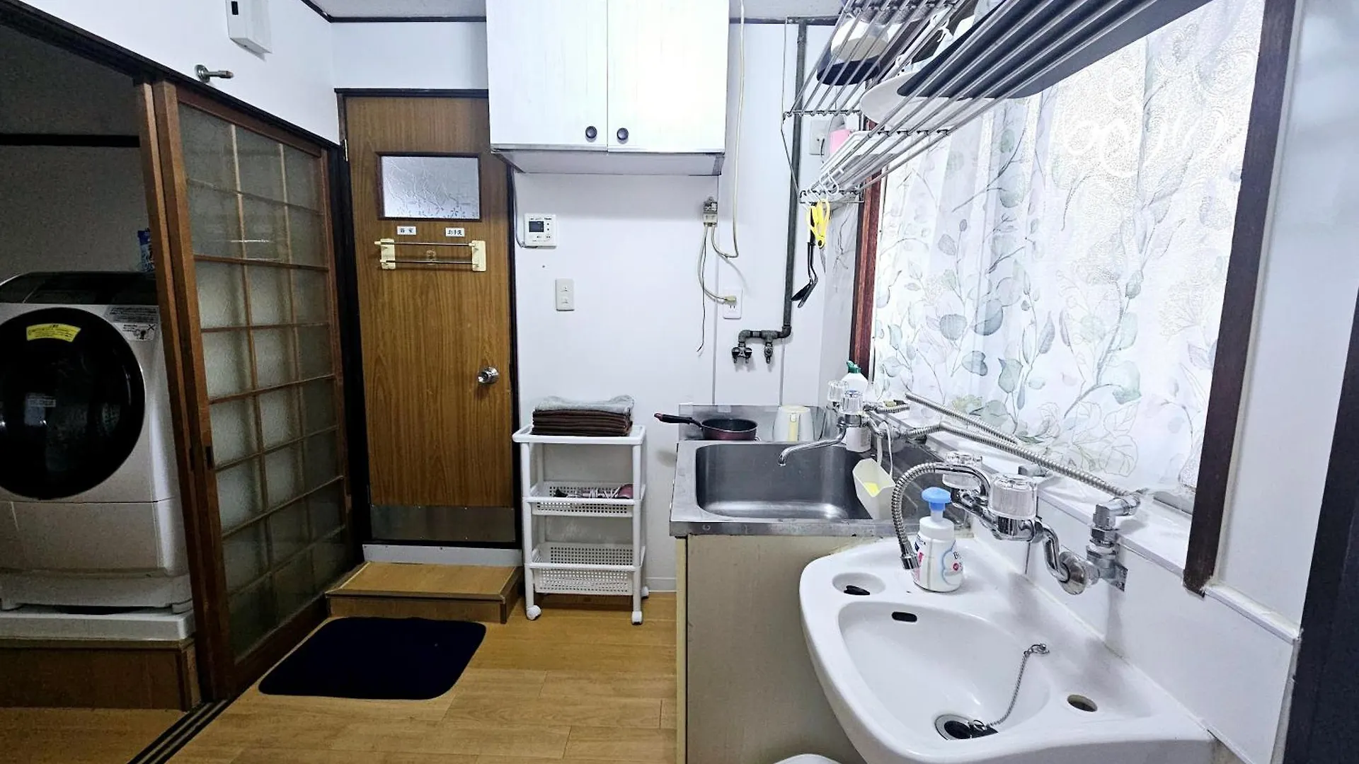 Xerob House Kan301 Ōsaka Apartment